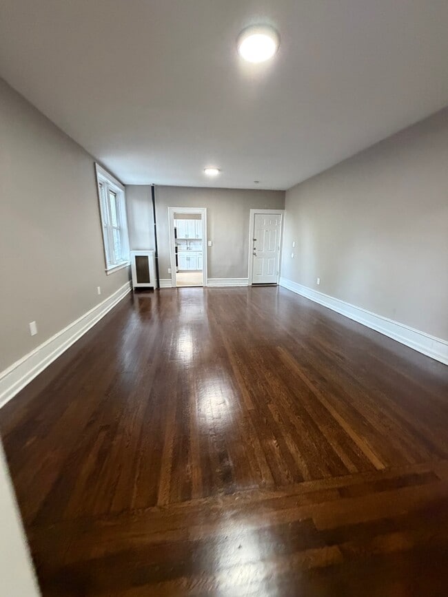 Building Photo - 38 Winans St Unit 7