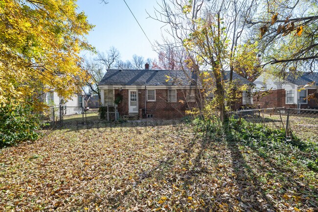 Photo - 2640 E Grail St