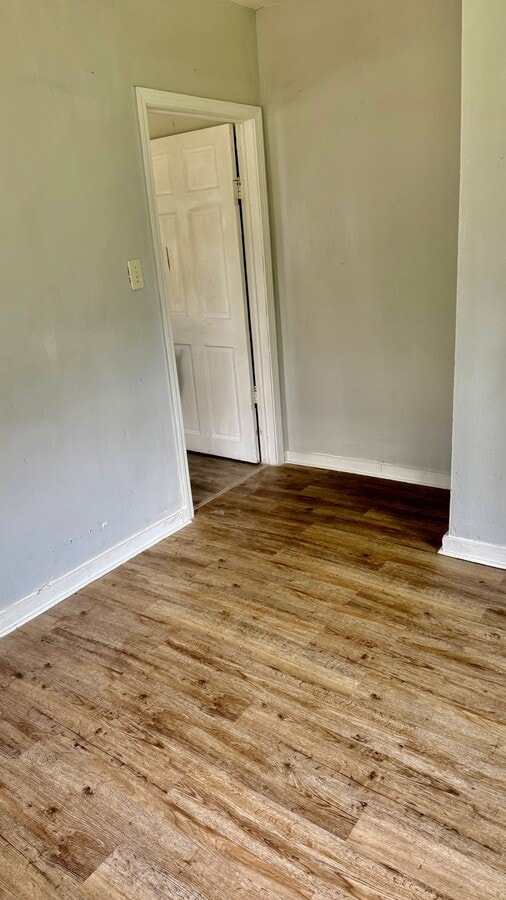 Photo - 572 W Manchester Rd