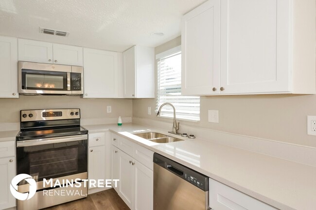 Photo - 2827 Marshall Dr