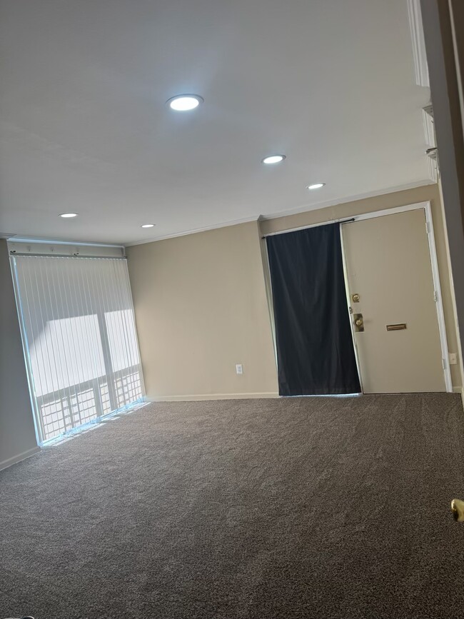 Photo - 7135 Donnell Pl Unit 1