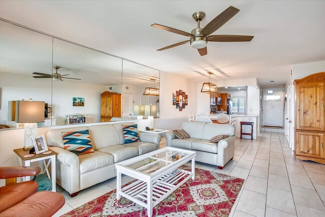 Photo - 6100 A1A S Unit SI FL2-ID1538860P