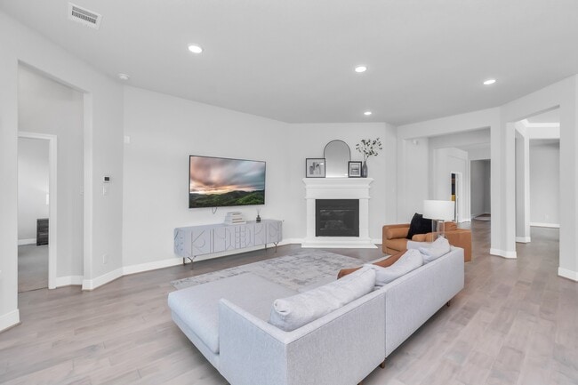 Photo - 28646 Monarch Cliffs Dr