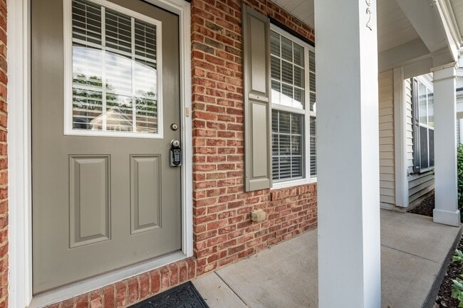 Photo - 1732 Sorrell Brook Way