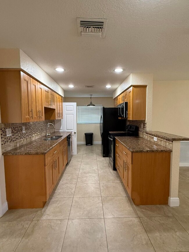 Photo - 7302 NW 57th Ct