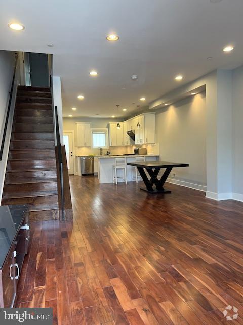 Building Photo - 641 N 6th St Rental