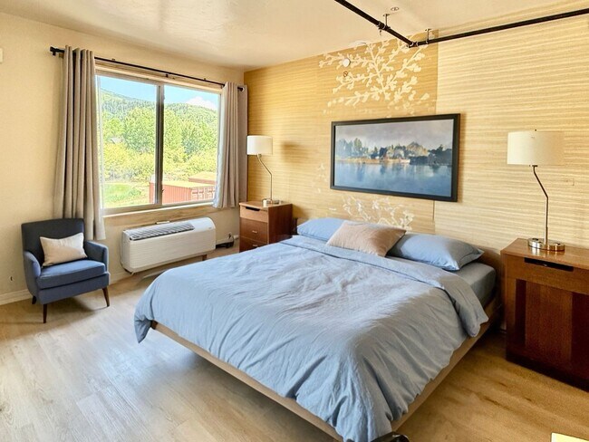 Storm Peak Apartments
