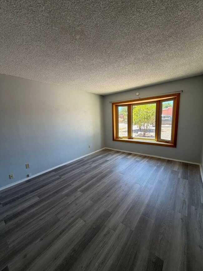 Photo - Great Central Home