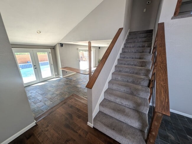Photo - 9509 Lazy River Dr
