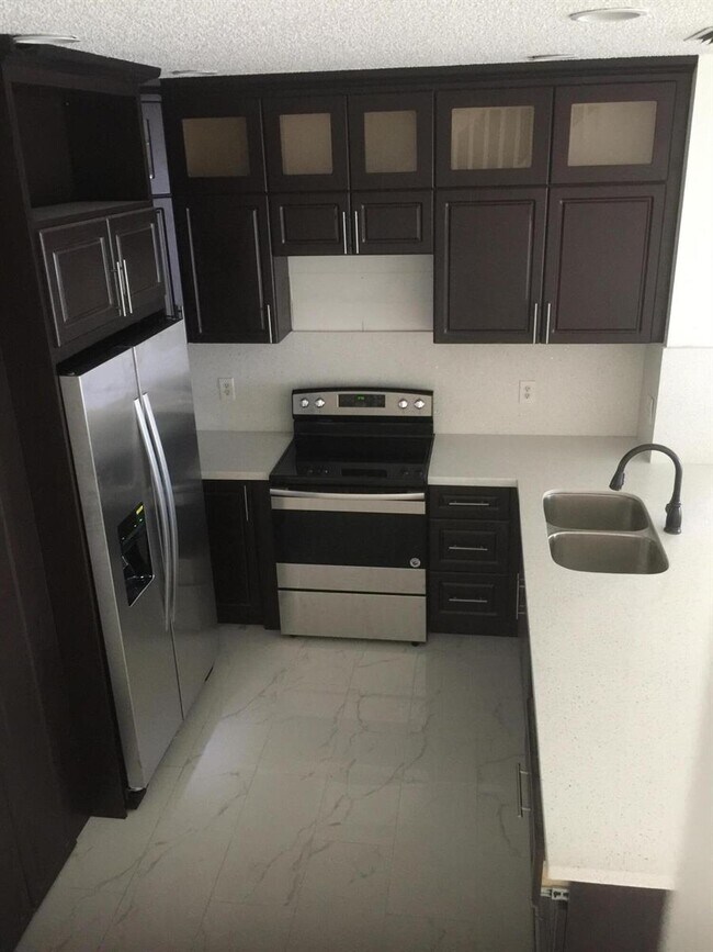 Photo - 401 SW 120th Ave
