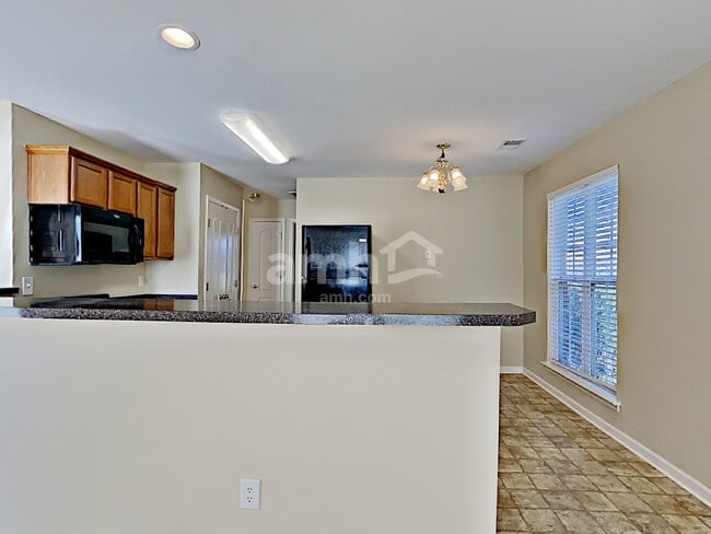 Photo - 1442 Saddle Brk