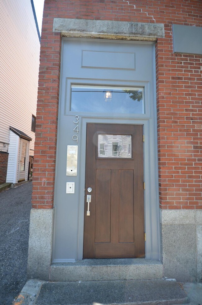 Photo - 349 Sumner St Unit 3