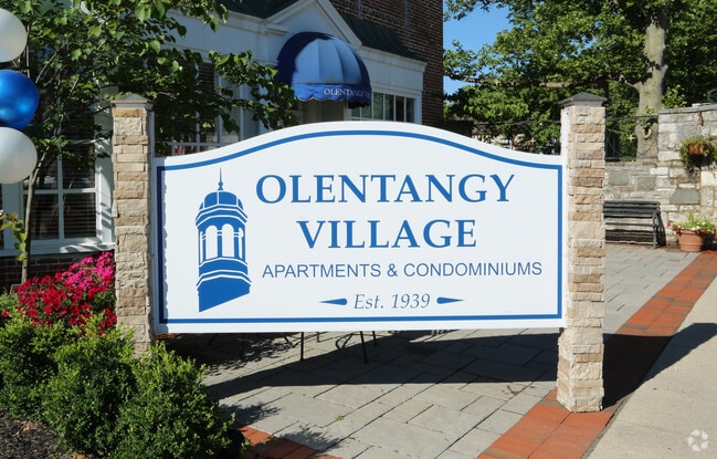 Building Photo - Olentangy Village Rental
