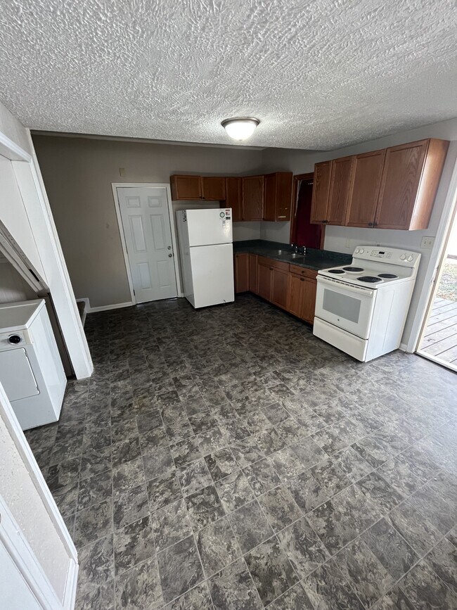 Photo - 2031 Poplar St