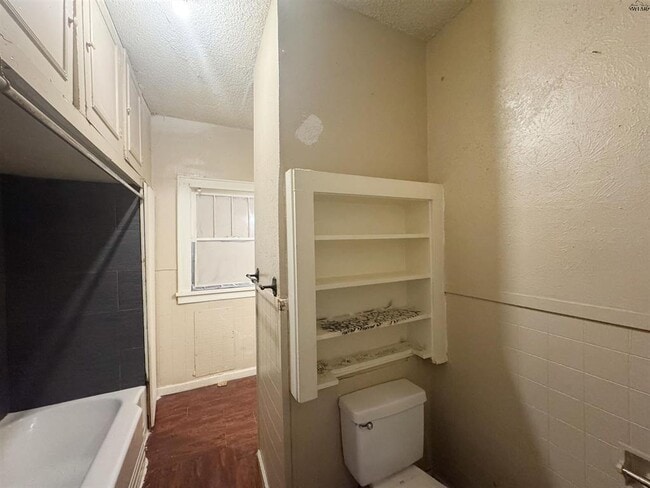 Photo - 1205 Austin St
