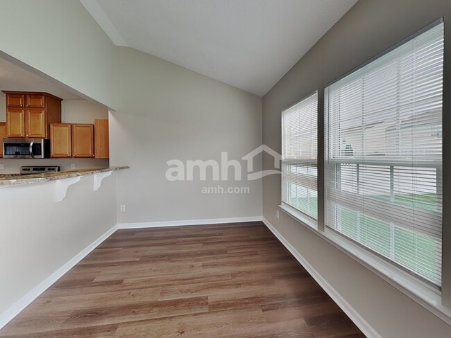 Photo - 2909 Seasons Dr