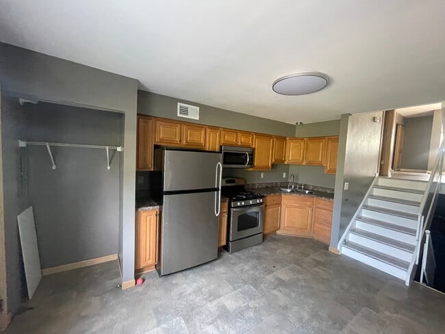 Building Photo - 8950 N 95th St Unit woodlands Rental