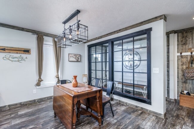 Photo - Updated Modern 3 Bedroom Manufactured Home!