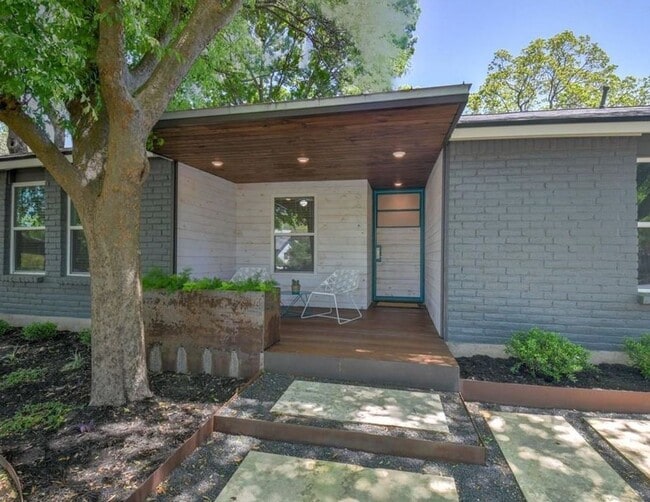 Photo - Unique Redesign - South Austin 3/2 - Big Private Yard - Garage- Great Neighborhood - Close to Eve...