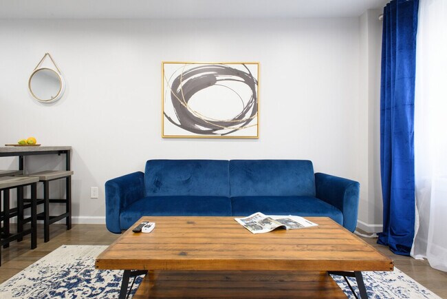 Photo - 350 E 19th St Unidad ID1021925P