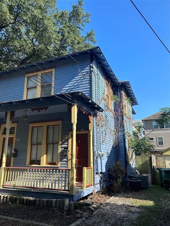 Photo - 2115 State St