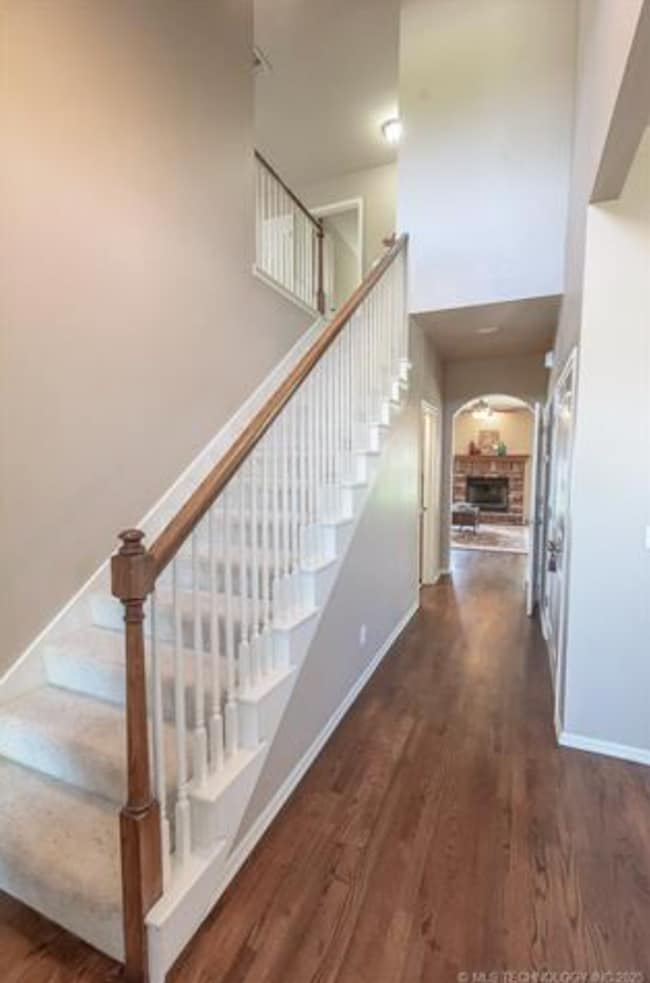 Photo - 5 Bedroom Home In Broken Arrow