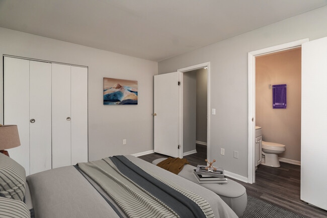 Englewood Villas & Residences