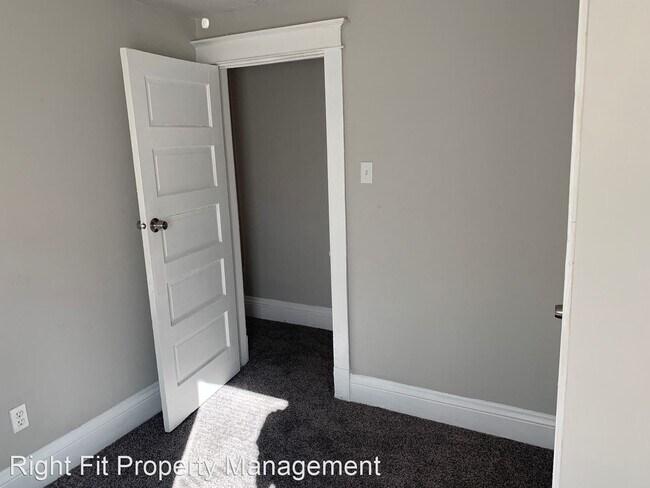 Photo - 3 br, 1 bath House - 821 6th Ave