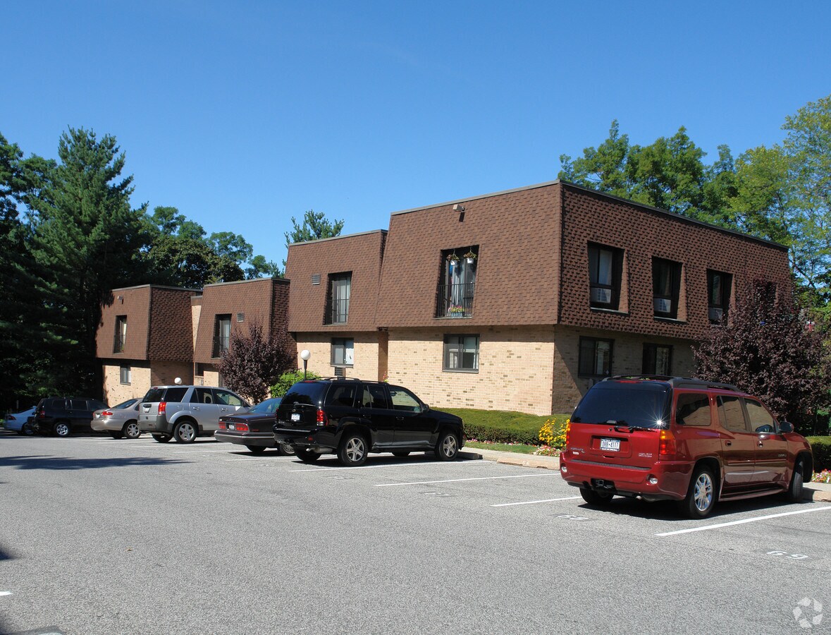 Photo - Edgemont Apartments