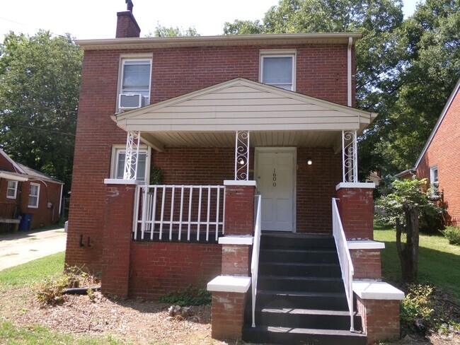 Building Photo - Near Downtown Winston-Salem Rental