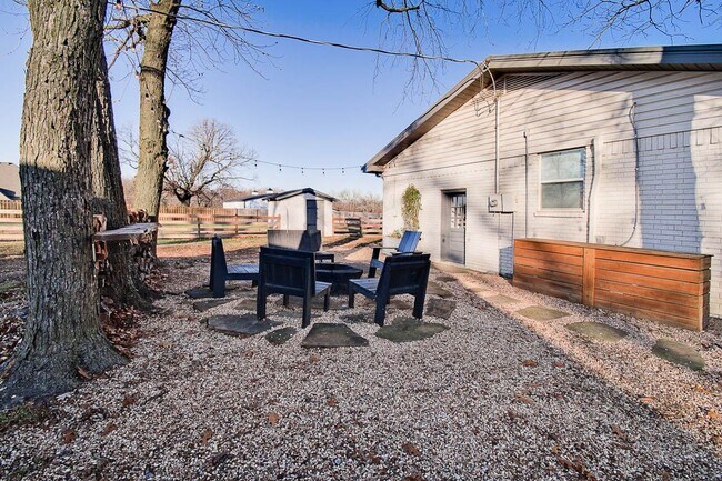 Photo - 9940 Kitty Rd