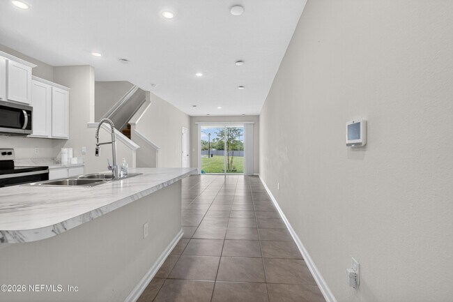 8210 Larose Rd
