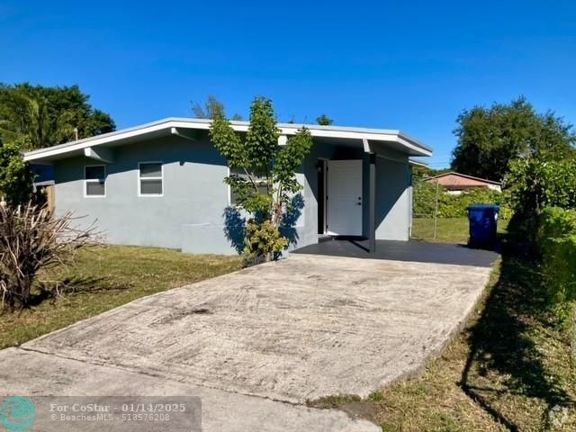 Building Photo - 3041 NW 66th St Rental