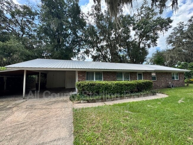 Photo - 353 SE Olustee Ave