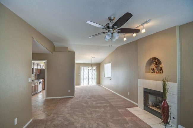 Photo - 3022 N 34th Pl