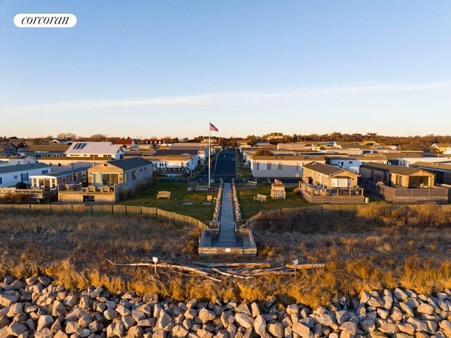 Photo - 100 Deforest Rd