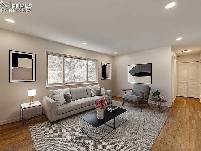 Photo - 2218 Carmel Dr