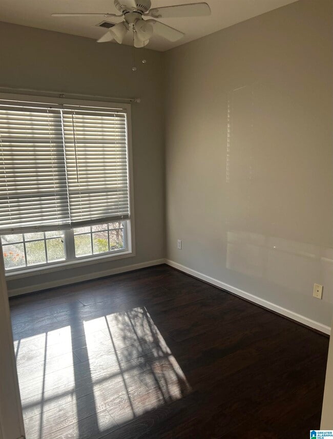 Photo - 2304 Crowns Ln
