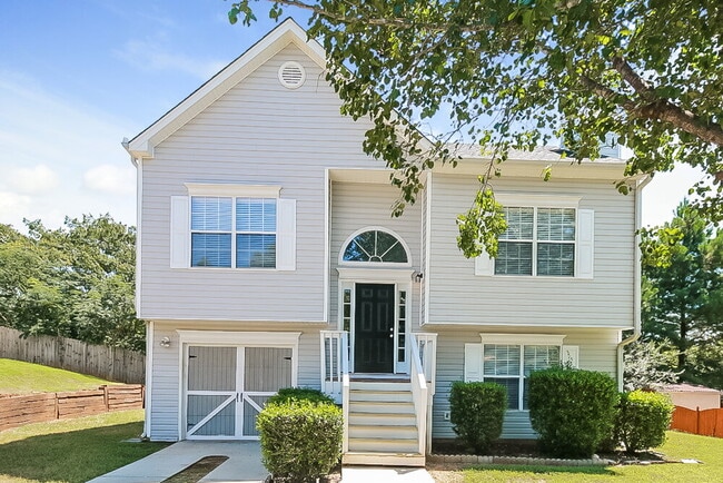 Building Photo - 4420 Roche St