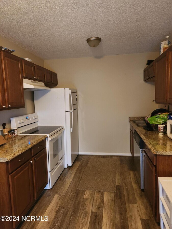 3309 Bridges St Condo Unit A19 Condo for Rent in Morehead City, NC