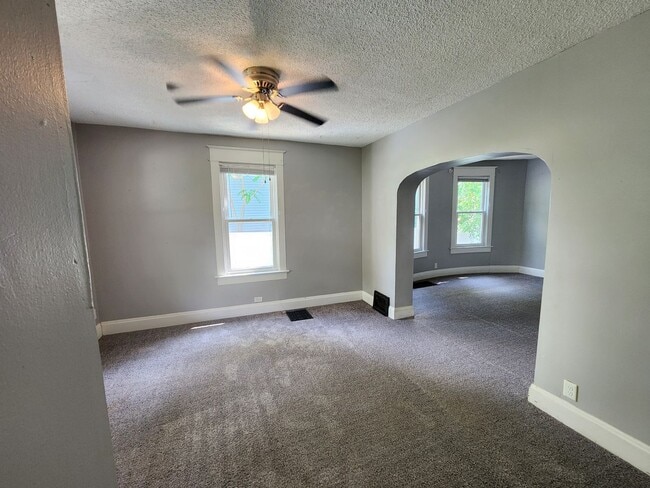 Photo - Large house