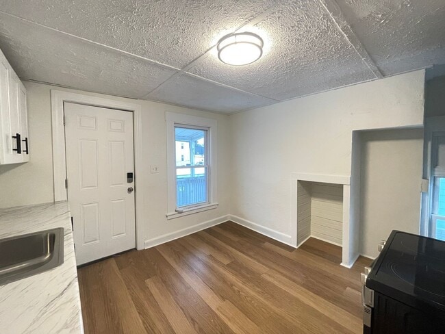 Photo - 33 Malvern St Unit 3