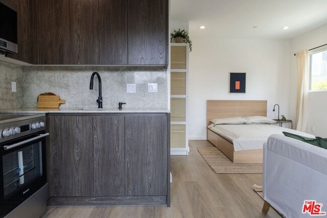 Photo - 623 Mariposa Ave Unit 1/4