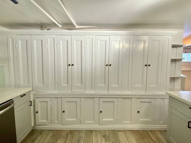 Photo - West Seattle Tudor Unit B