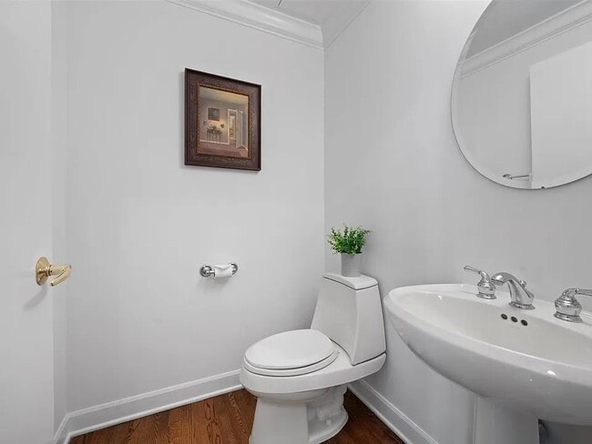 445 E North Water St Unit 903