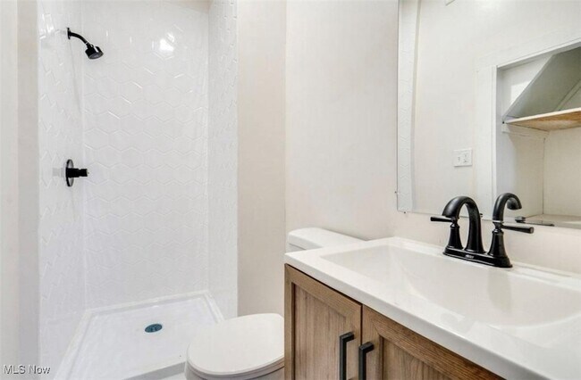 Photo - 6701 Gertrude Ave Unidad 3