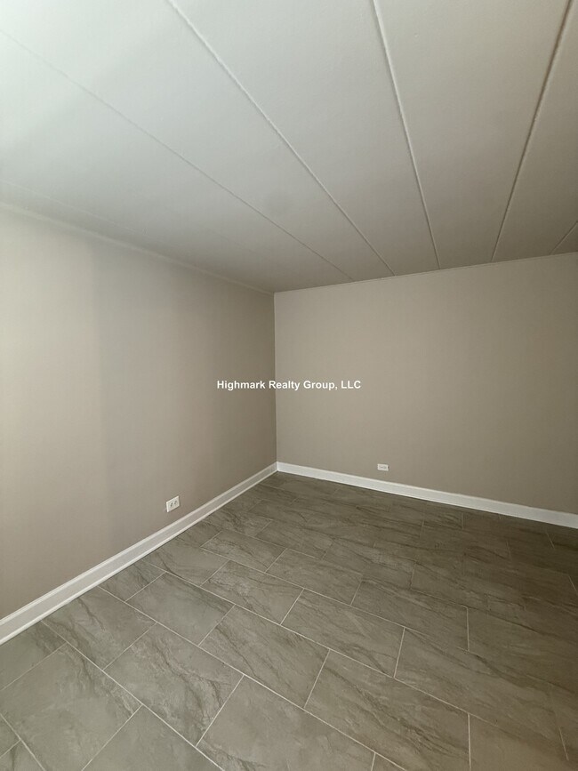 Photo - 9630 Ivanhoe Ave Unit 1B
