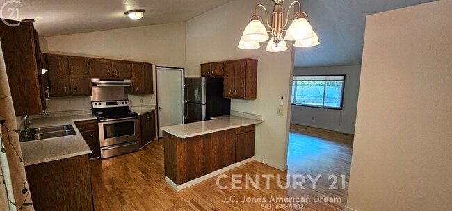 144 Belindy Cir