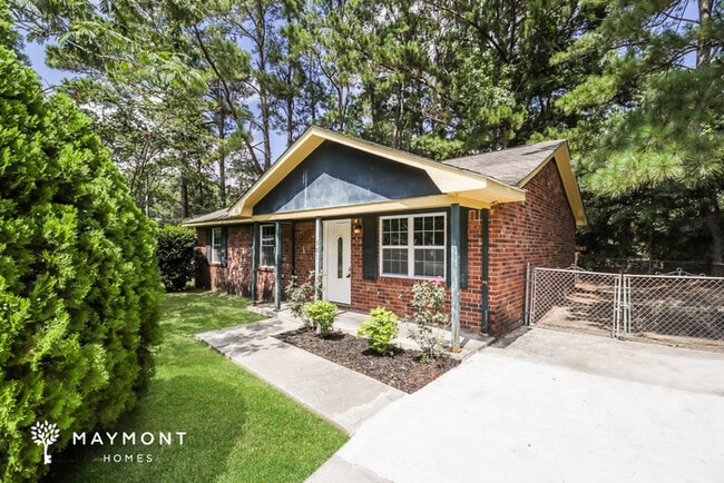 Photo - 301 Bluebell Ave