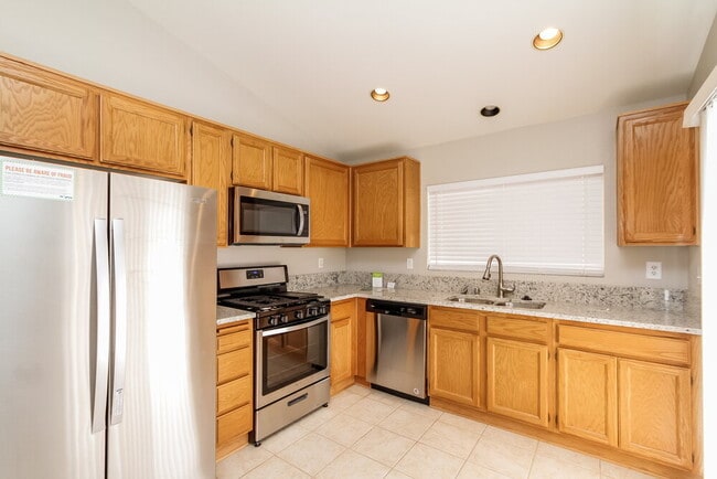 Photo - 5560 Merriweather Dr